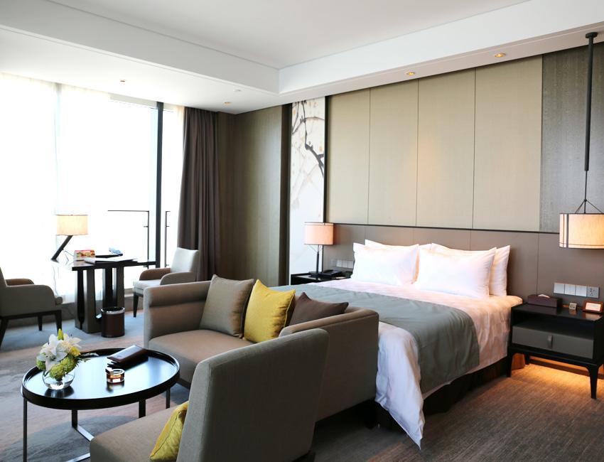 Golden Eagle Summit Hotel Kunsan Kültér fotó