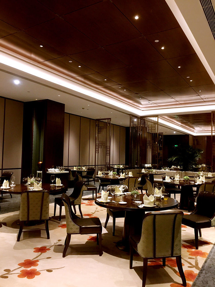 Golden Eagle Summit Hotel Kunsan Kültér fotó